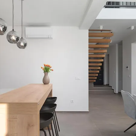 Zenith With Private Pool And Jacuzzi Bibinje