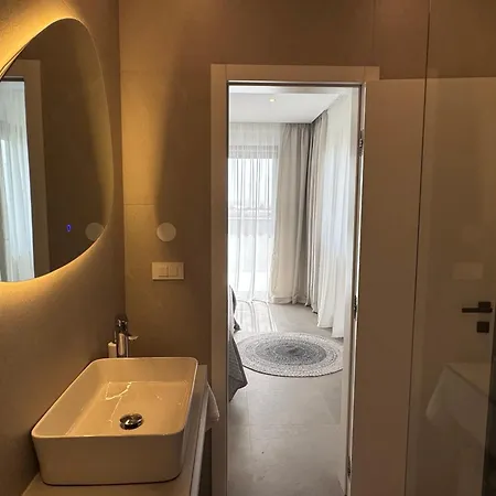 Zenith With Private Pool And Jacuzzi Bibinje