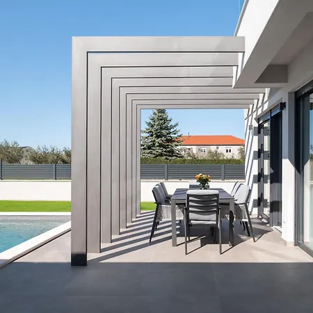 Zenith With Private Pool And Jacuzzi 别墅