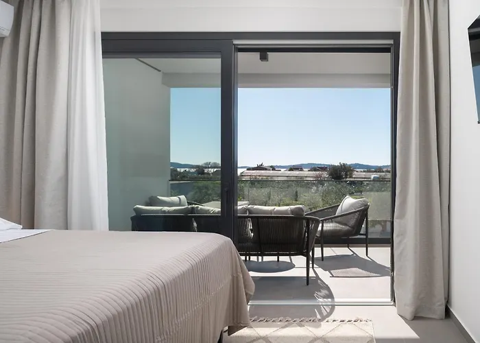 Zenith With Private Pool And Jacuzzi Villa Bibinje