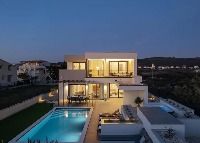 Zenith With Private Pool And Jacuzzi Bibinje