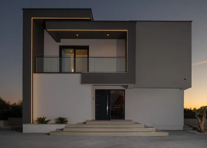 Zenith With Private Pool And Jacuzzi