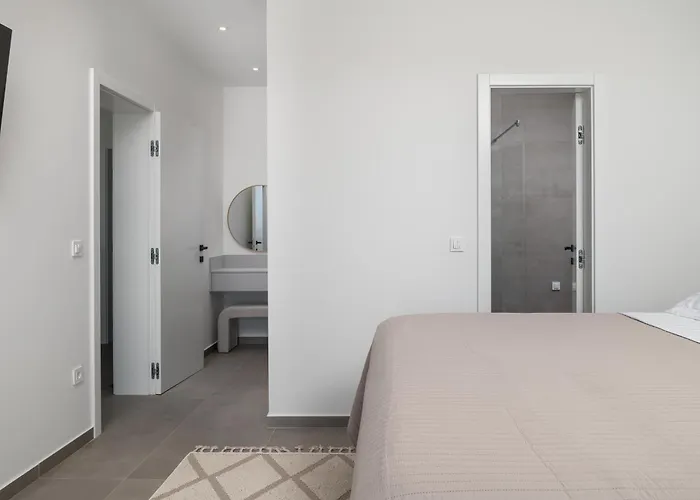 Zenith With Private Pool And Jacuzzi *