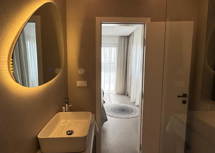 Zenith With Private Pool And Jacuzzi Bibinje