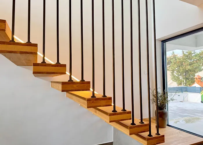 Villa Zenith With Private Pool And Jacuzzi Bibinje